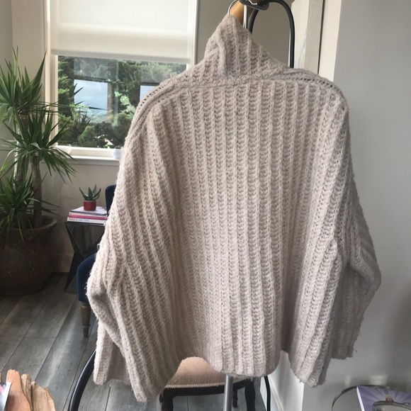 SOLD — FREE PEOPLE Pearl Fluffy Fox Sweater - Picture 3 of 8